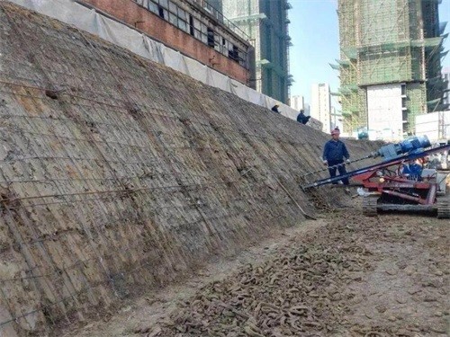 海港建筑边坡支护